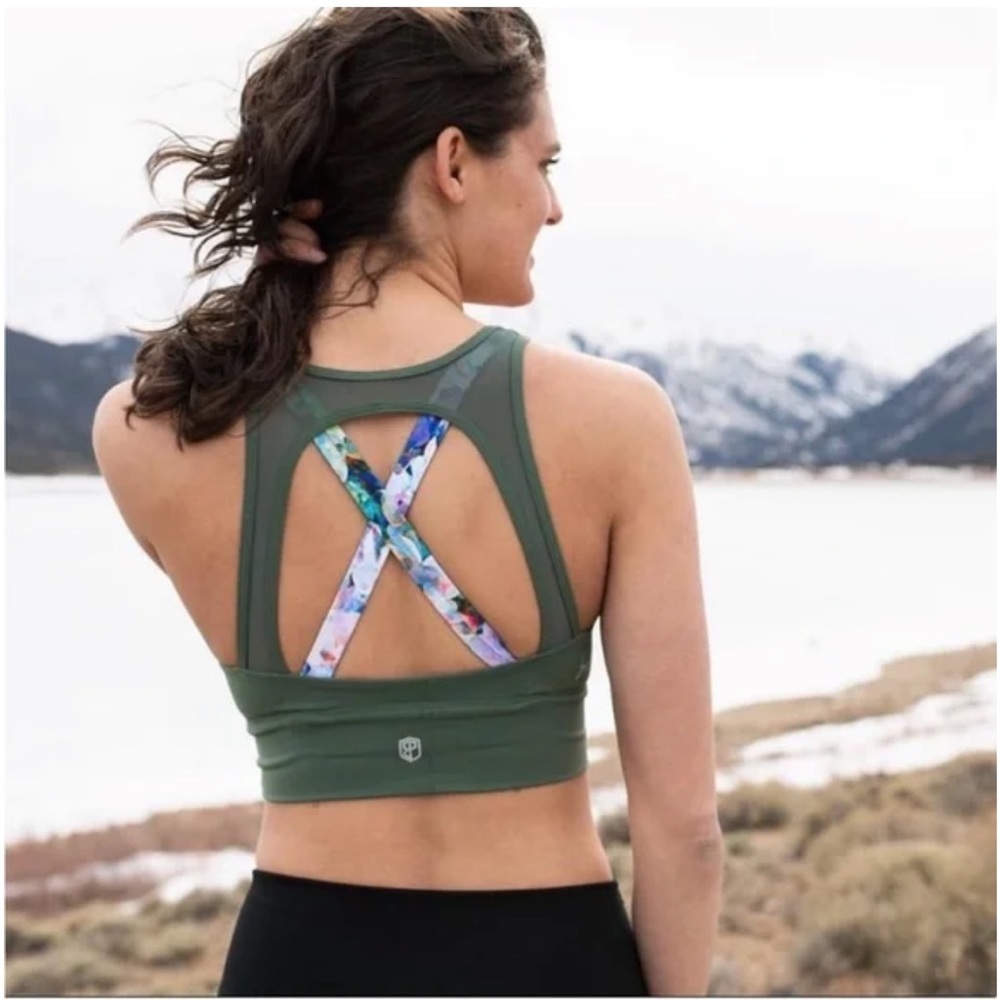Born Primitive X-Factor Sports Bra - Barbella Box Sz. Large